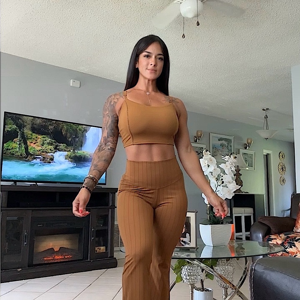 Brown Ribbed Two-Piece Set - Picture 3 of 4